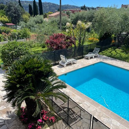 Bas De Villa Avec Acces Piscine Pres De Nice Cannes Monaco Carros Esterno foto