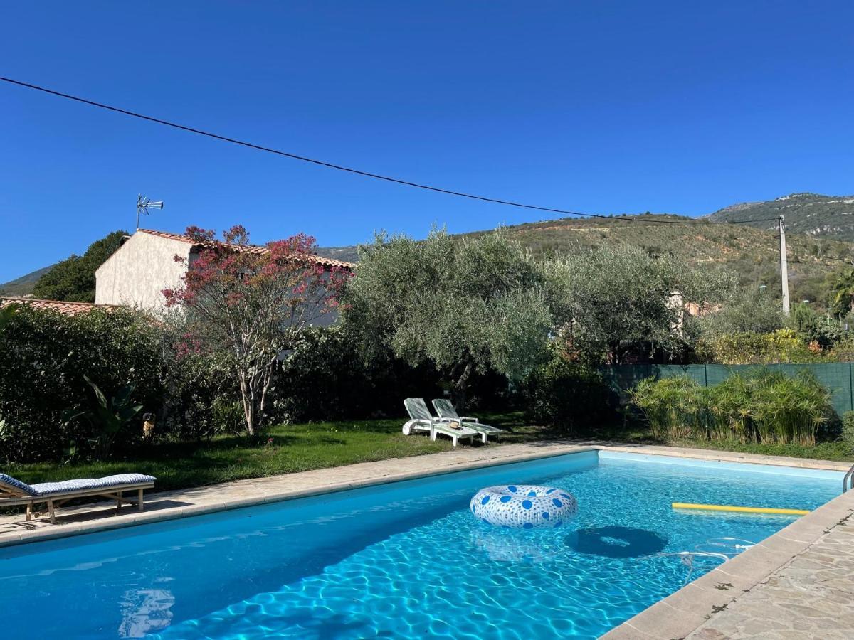 Bas De Villa Avec Acces Piscine Pres De Nice Cannes Monaco Carros Esterno foto